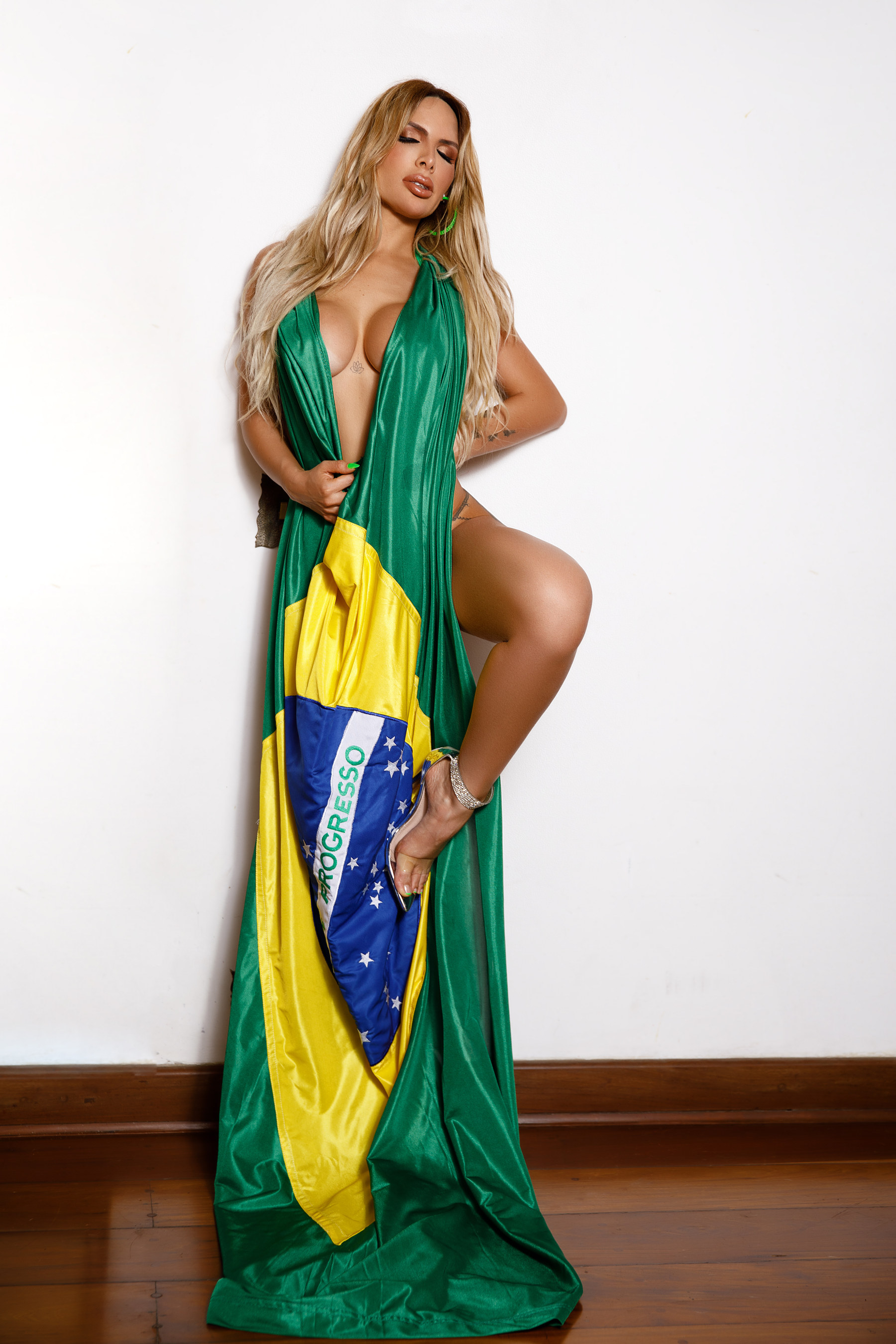 Fiorella Peraldo — fotografia 8 do ensaio